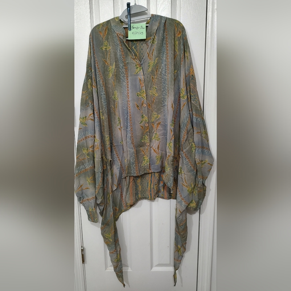 Kantha Bae Nirvana Silk Blouse Multicolor Floral